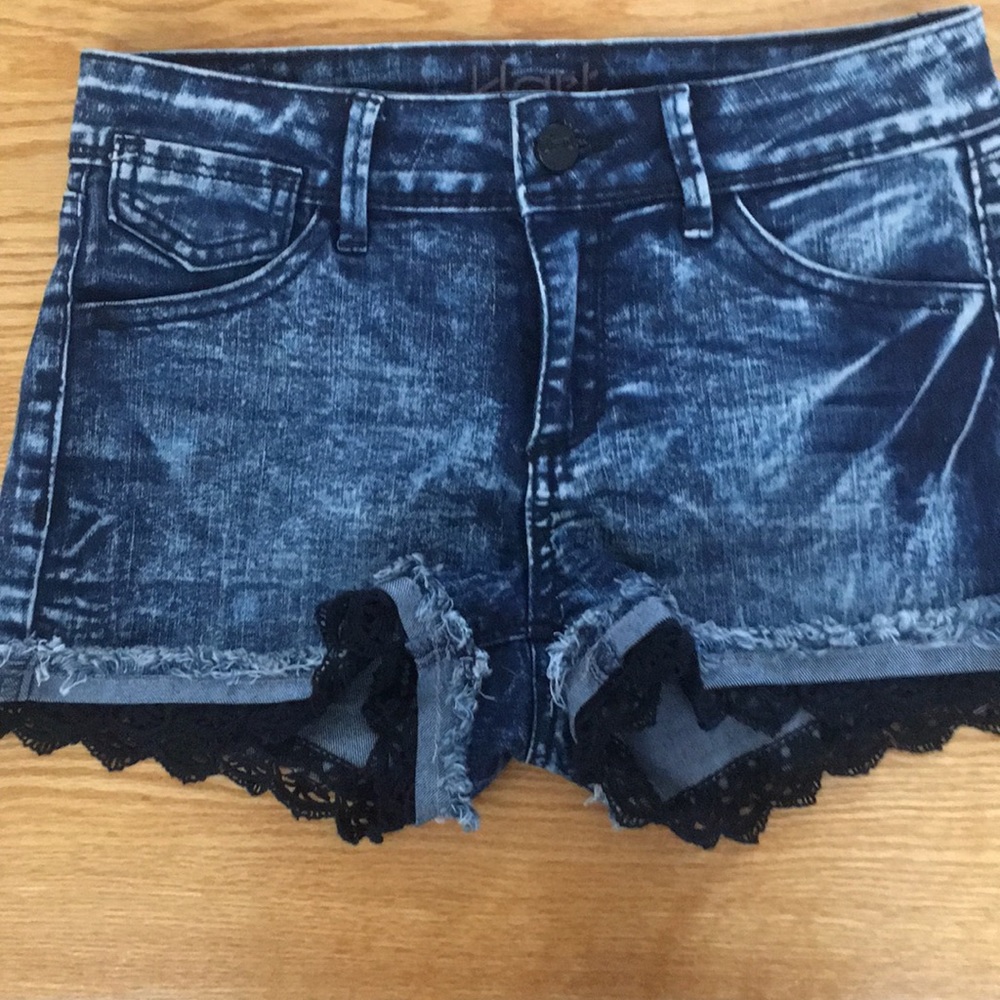 Like new HART shorts